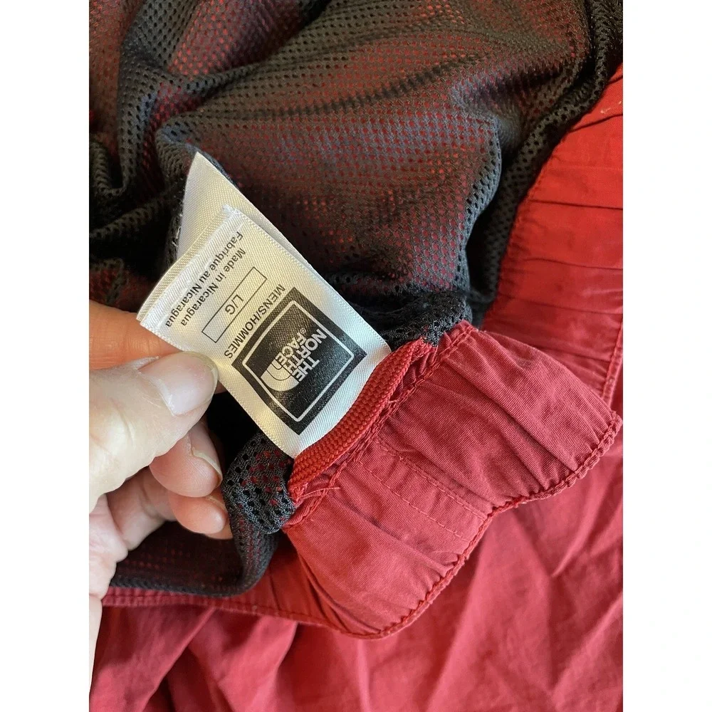 The North Face Mens Hybrid Shorts Hiking Swiming Red *Size Large‎